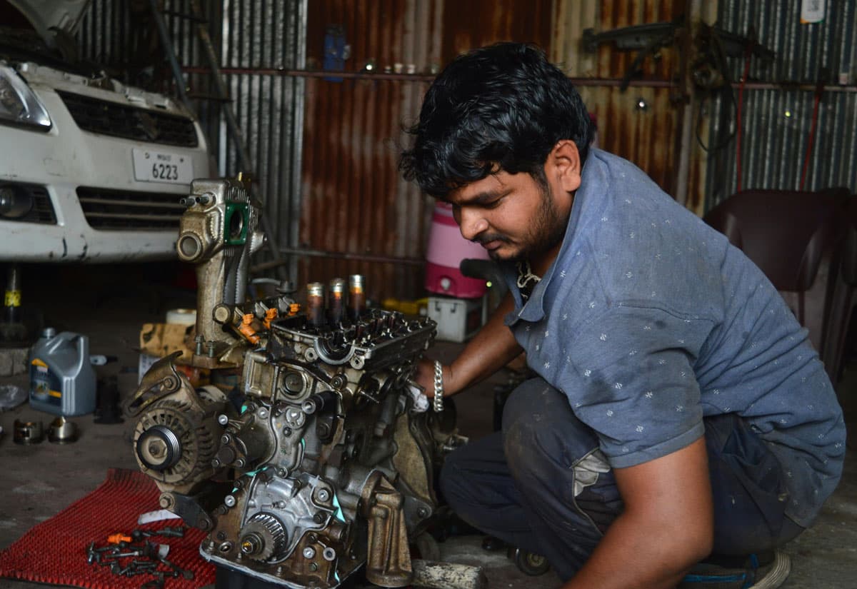 poor mechanic at the workshop